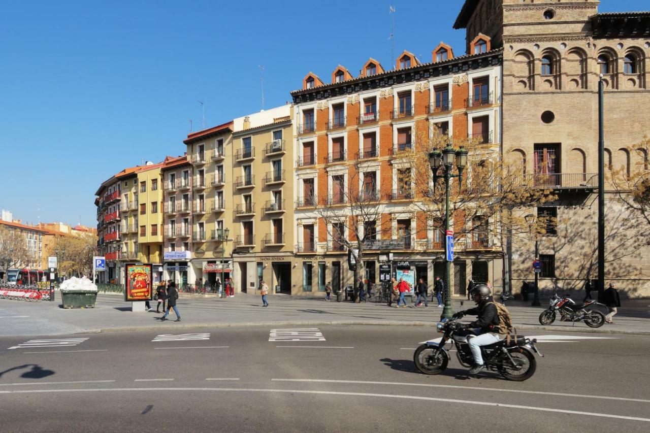 Palacio De Los Luna Zaragoza Exterior photo